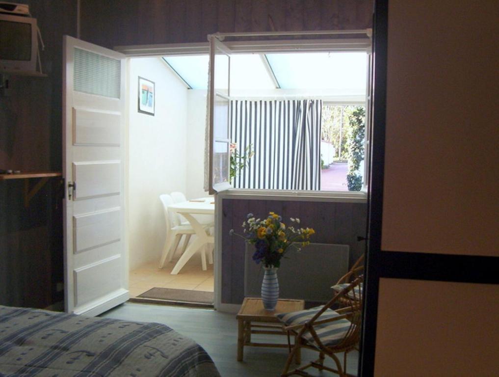 Résidence Fleur des Pins - Gites&Chambres d'Hôtes Saint-Georges-d'Oleron Quarto foto